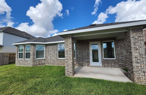 Rosenberg House | 4-bedroom house in marvelous Rosenberg with AC