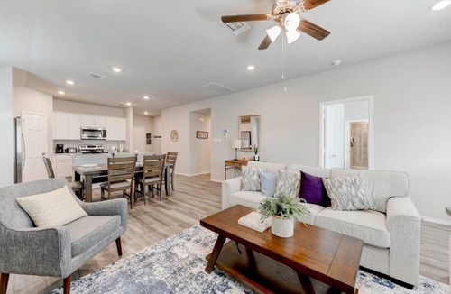 Temple Apartment | 4 Bedroom House In Temple with 4 Beds