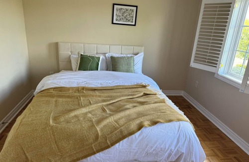Vaughan House | 4-bedroom house in Vaughan, near Wonderland