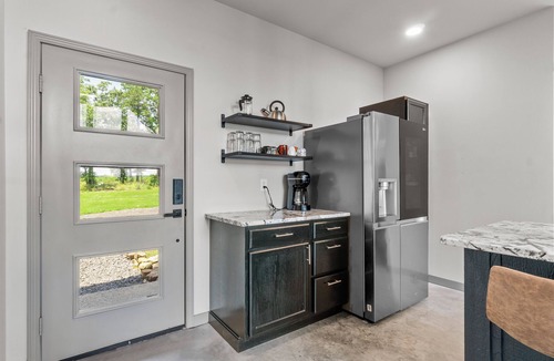 Drasco House | 4-bedroom house on Greers Ferry Lake
