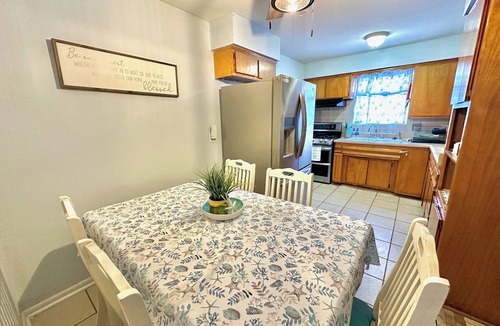 Northwest House | 4-bedroom house in beautiful Virginia Beach Downtown
