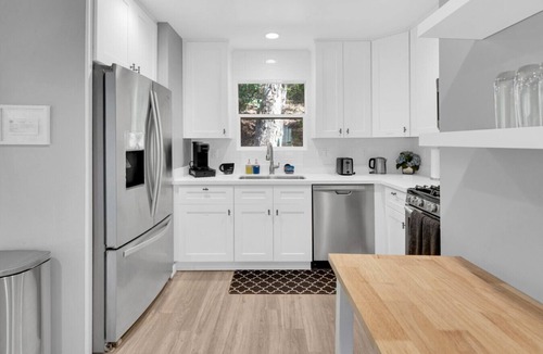 Atascadero House | 4 Bedroom l 11 Guests l Peaceful l Kids Room