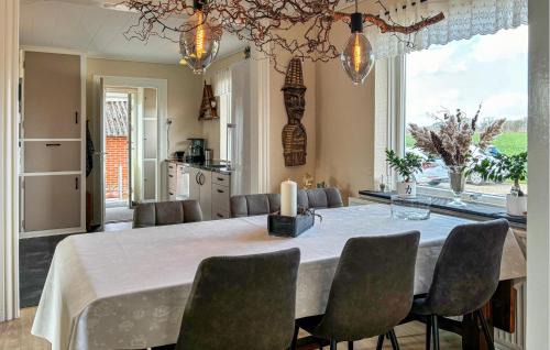 Sillerslev House | 4 Bedroom Lovely Home In Øster Assels