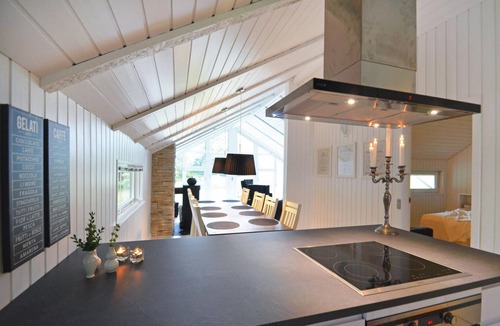 Spøttrup House | 4 bedroom lovely home in Spøttrup