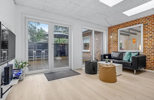 Skødshoved Strand House | 4 bedroom lovely home in Knebel