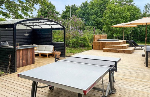 Skødshoved Strand House | 4 bedroom lovely home in Knebel