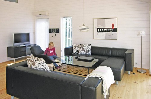 Ronne House | 4 bedroom lovely home in Rønne