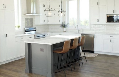 French River Cottage | 4 Bedroom Luxury Ocean View Beach House, Minutes To North Shore Beaches