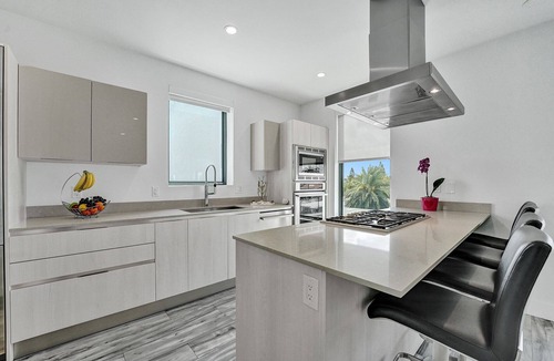 North Beach House | 4-bedroom Luxury Oceanfront Beach Villa