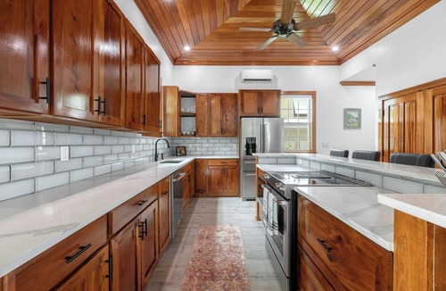 New Town House | 4-bedroom New Construction house with private pool in Key West