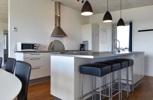 Sondervig Apartment | 4 bedroom nice apartment in Ringkøbing