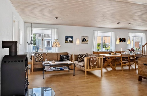 Svankær House | 4 bedroom nice home in Bedsted Thy