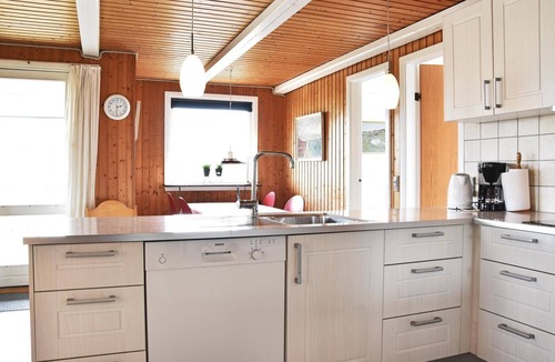 Sondervig House | 4 bedroom nice home in Ringkøbing