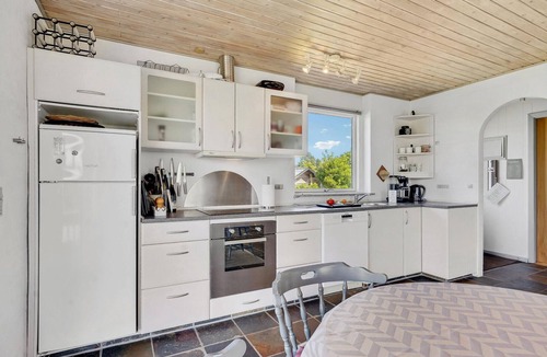 Næs House | 4 bedroom nice home in Assens