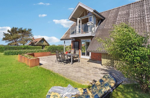 Næs House | 4 bedroom nice home in Assens