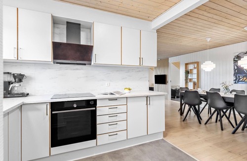 Hasmark Strand House | 4 bedroom nice home in Otterup