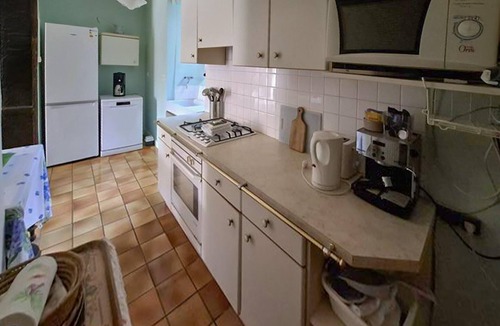 Tredion House | 4 bedroom nice home in Trédion