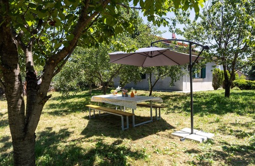 Vrlika House | 4 bedroom nice home in Maovice