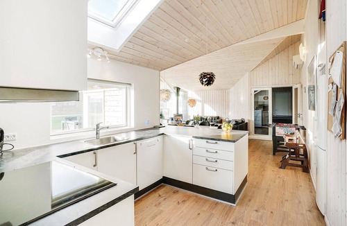 Saksild Strand House | 4 bedroom nice home in Odder