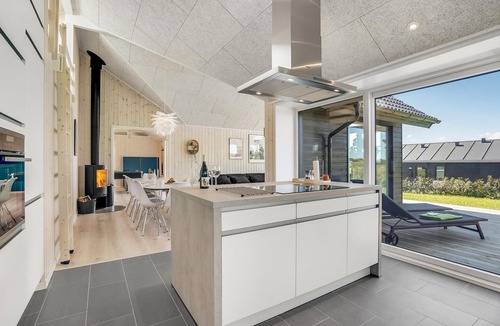 Saksild Strand House | 4 bedroom nice home in Odder