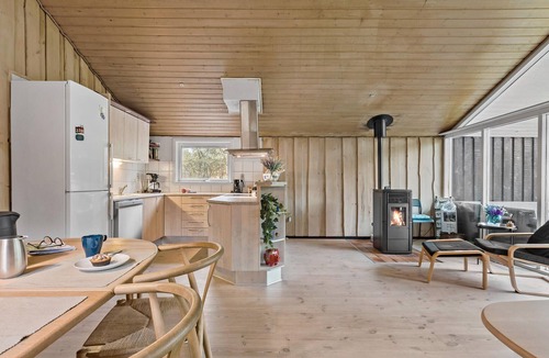 Tversted House | 4 bedroom pet friendly home in Bindslev