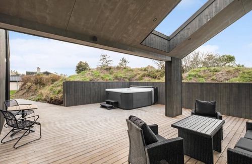 Blokhus House | 4 bedroom pet friendly home in Blokhus