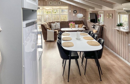 Hasmark Strand House | 4 bedroom pet friendly home in Otterup