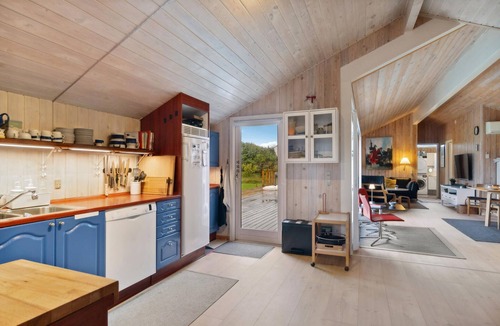 Grønhøj House | 4 bedroom pet friendly home in Løkken