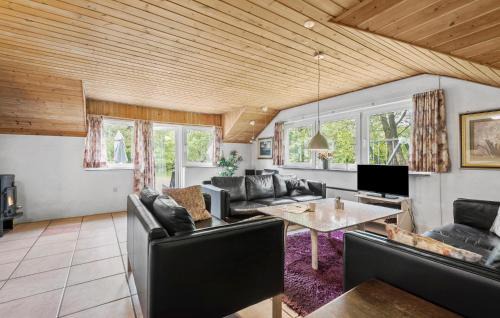 Ho House | 4 Bedroom Pet Friendly Home In Blåvand