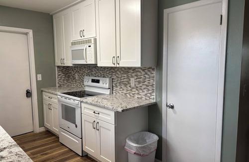 South Venice House | 4-Bedroom Pool Home Convenient To Beaches