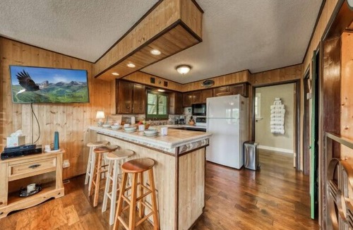 Alto Cabin | 4 Bedroom Ski A-Frame w/Hot Tub & Pine Views