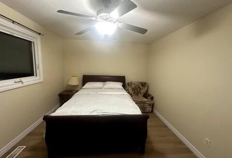 Guelph House | 4 Bedroom Southend Guelph Homes for your entry Family