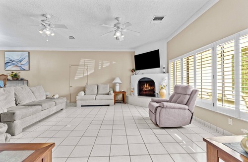Safford House | 4-bedroom spacious home in Safford with AC.