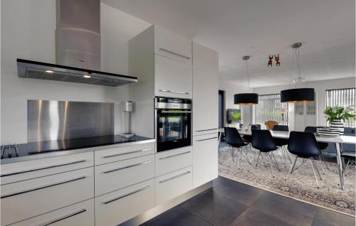 Flovt Strand House | 4 Bedroom Stunning Home In Haderslev