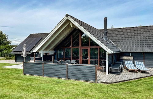 Ristinge House | 4 bedroom stunning home in Humble
