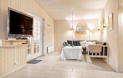 Glesborg House | 4 Bedroom Stunning Home In Glesborg