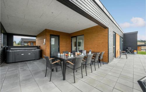 Hjarbæk House | 4 Bedroom Stunning Home In Løgstrup