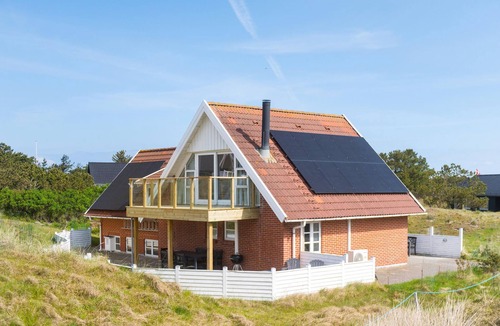 Rindby Strand House | 4 bedroom stunning home in Fanø