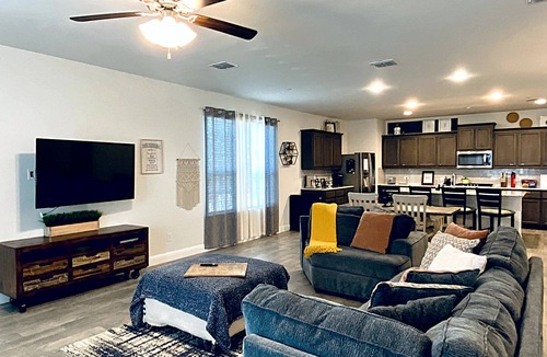 North Richland Hills House | 4 Bedroom, 2.5 Bath Townhome, Walking Distance To Grocery, Entertainment, & Food