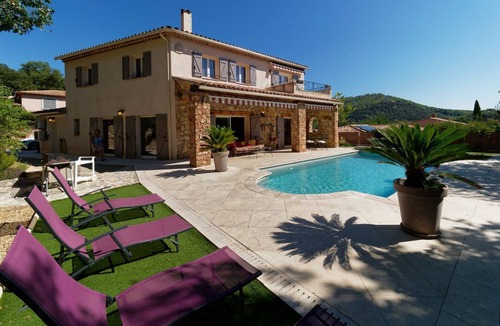 Taradeau Villa | 4 bedroom villa with pool, sauna, jacuzzi