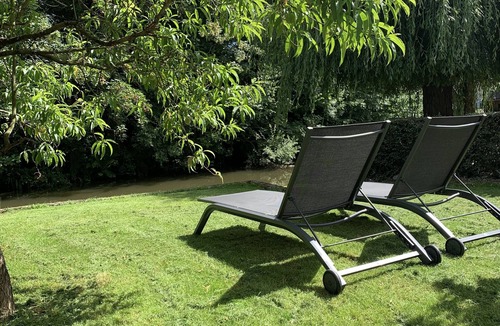Chailland House | 4-BEDROOM VILLAGE HOUSE SLEEPS 8