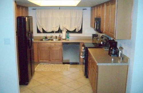 Mesa House | 4 Bedroom Waterfront Home. Family Retreat. No Stairs. Fish from Private Dock.