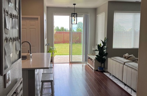 Bethel-Danebo House | 4 Bedroom with all the things!