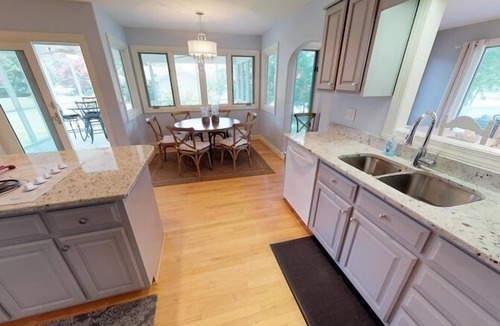 Huddleston House | 4 Bedrooms, 1 Flex Room, 2½ Bathrooms! Flat Lot & SANDY BEACH! Pet Friendly!