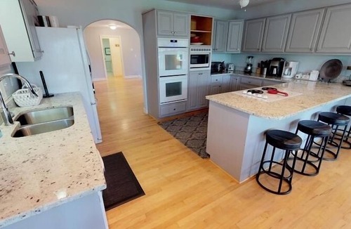 Huddleston House | 4 Bedrooms, 1 Flex Room, 2½ Bathrooms! Flat Lot & SANDY BEACH! Pet Friendly!