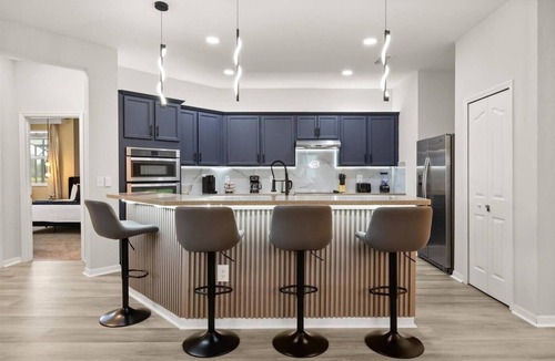 Crystal Cove House | 4 Bedrooms/2 Bathrooms/Crystal Cove (4706RR)