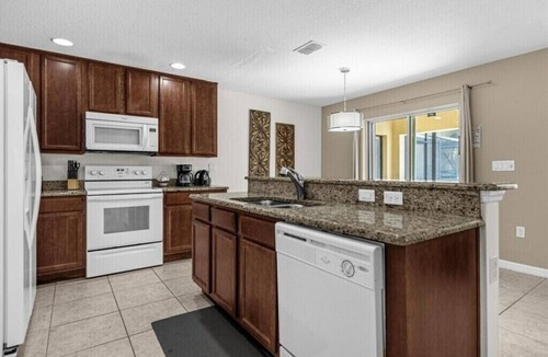 Indian Wells House | 4 Bedrooms/3.5 Bathrooms/Veranda Palms (2667 SC)