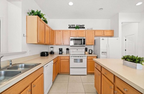 Bellavida House | 4 Bedrooms/3 Bathrooms/Bella Vida (400LF)