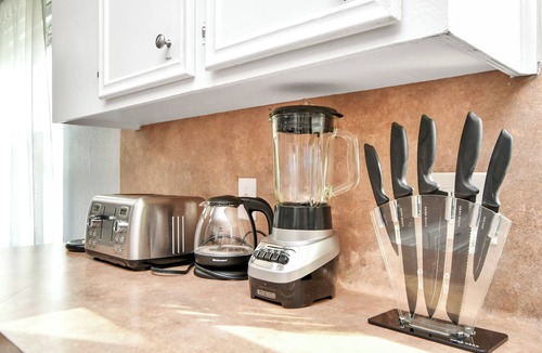 Shenandoah House | 4 bedrooms. Best location in The Woodlands! Pets-Yes. Ask for 30+day stays!