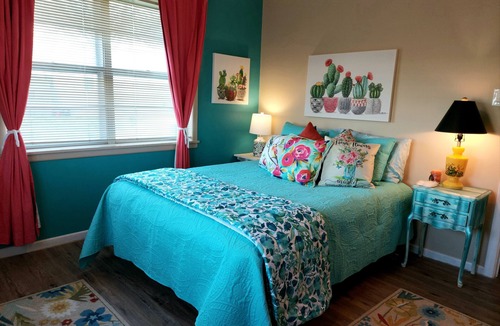 Elm Mott House | 4 Bedrooms, Large Private Backyard, Dog Friendly, WACO Area